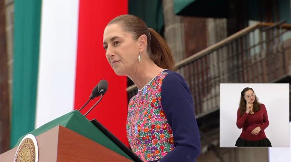 arlinmedrano_'s tweet photo. Claudia Sheinbaum (@Claudiashein) recordó que un día como hoy, 27 de septiembre, pero de 1821, se consumó la Independencia de México.

“Quisiera que todas y todos recordemos la importancia del mes de la patria, porque los pueblos que no tienen memoria tampoco tienen brújula”, expresó la Presidenta durante su mensaje en el Zócalo.