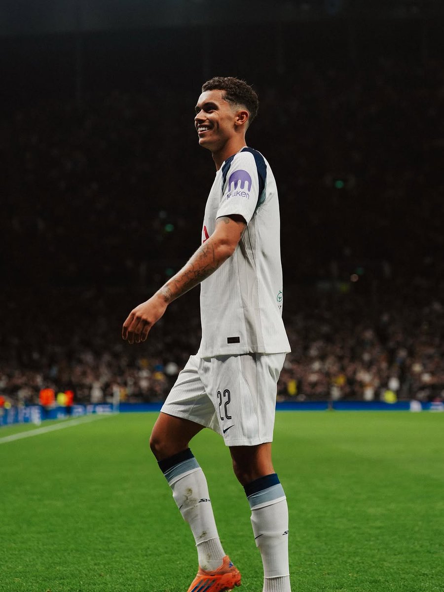percymacg7fna's tweet photo. Having a pleasant night at home. It feels great to hit that first CL goal 🤍 https://t.co/Y3Lz8XTLiq