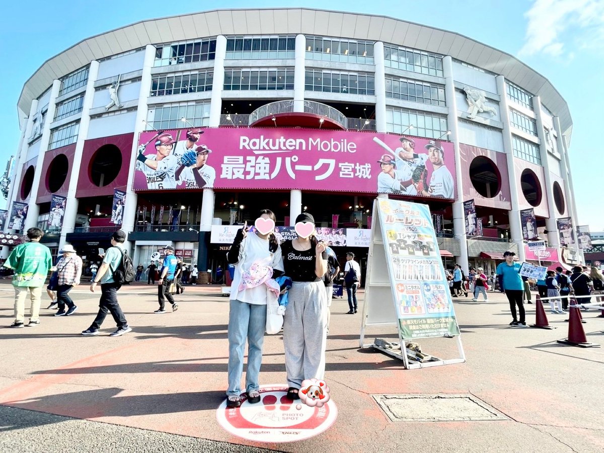 _katsu28's tweet photo. そういえばすぎるけど楽天モバイル最強パークの係のおじちゃん写真撮るの上手かったな^ᴗ ̫ ᴗ^💭 https://t.co/KNOXLhr9uK