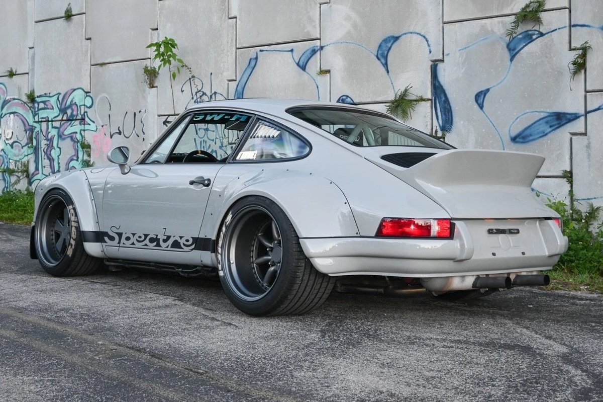 realUNICARNS's tweet photo. Nakai-san’s signature look without the giant wing - pure ducktail perfection.
1989 Porsche 911 RWB Spectre - Back Date 964 - $244,950 or Best Offer
Seller's eBay Ad: https://t.co/CEM3AlkqU4
#RWB #Porsche911 https://t.co/PVmgEMhS99