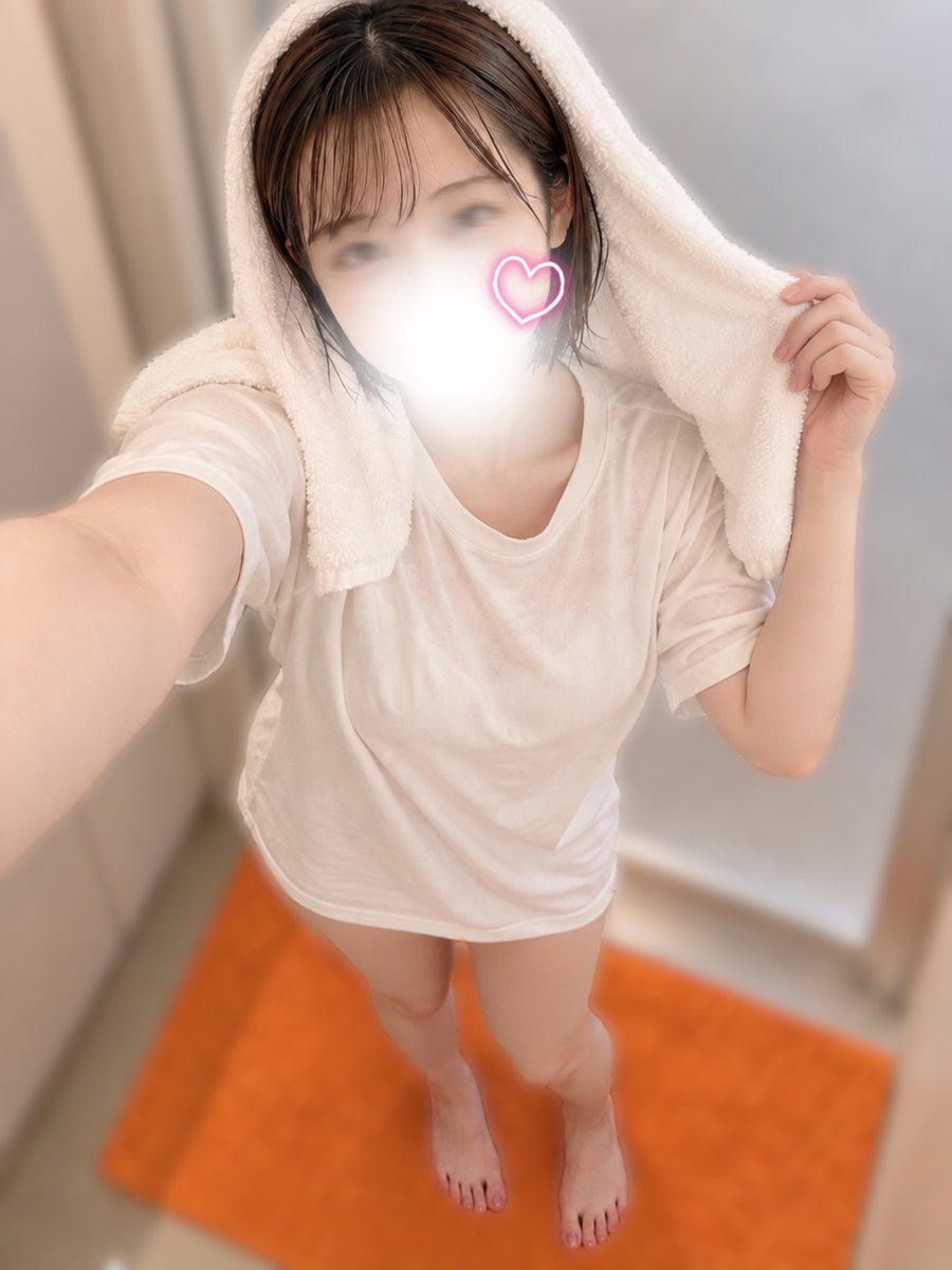 komugi_962's tweet photo. おはようございます！🍞

今日は朝からお風呂に入って
さっぱりこむぎです🛁

髪がまだビチョビチョなのでこれから乾かします！

9月ももう少しで終わりですが
今週も一緒にパンがりましょうね✊✨ https://t.co/kKKNTKhmoI