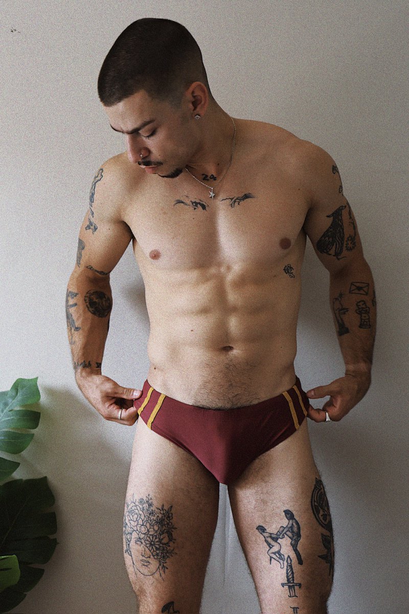 finnxlewis's tweet photo. keeping it (swim) brief https://t.co/Nd5qkpQhFN