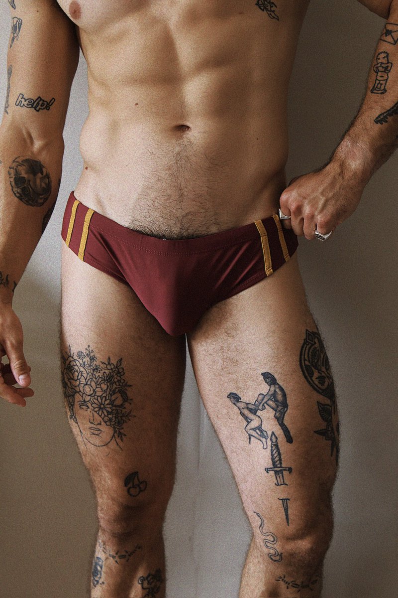 finnxlewis's tweet photo. keeping it (swim) brief https://t.co/Nd5qkpQhFN