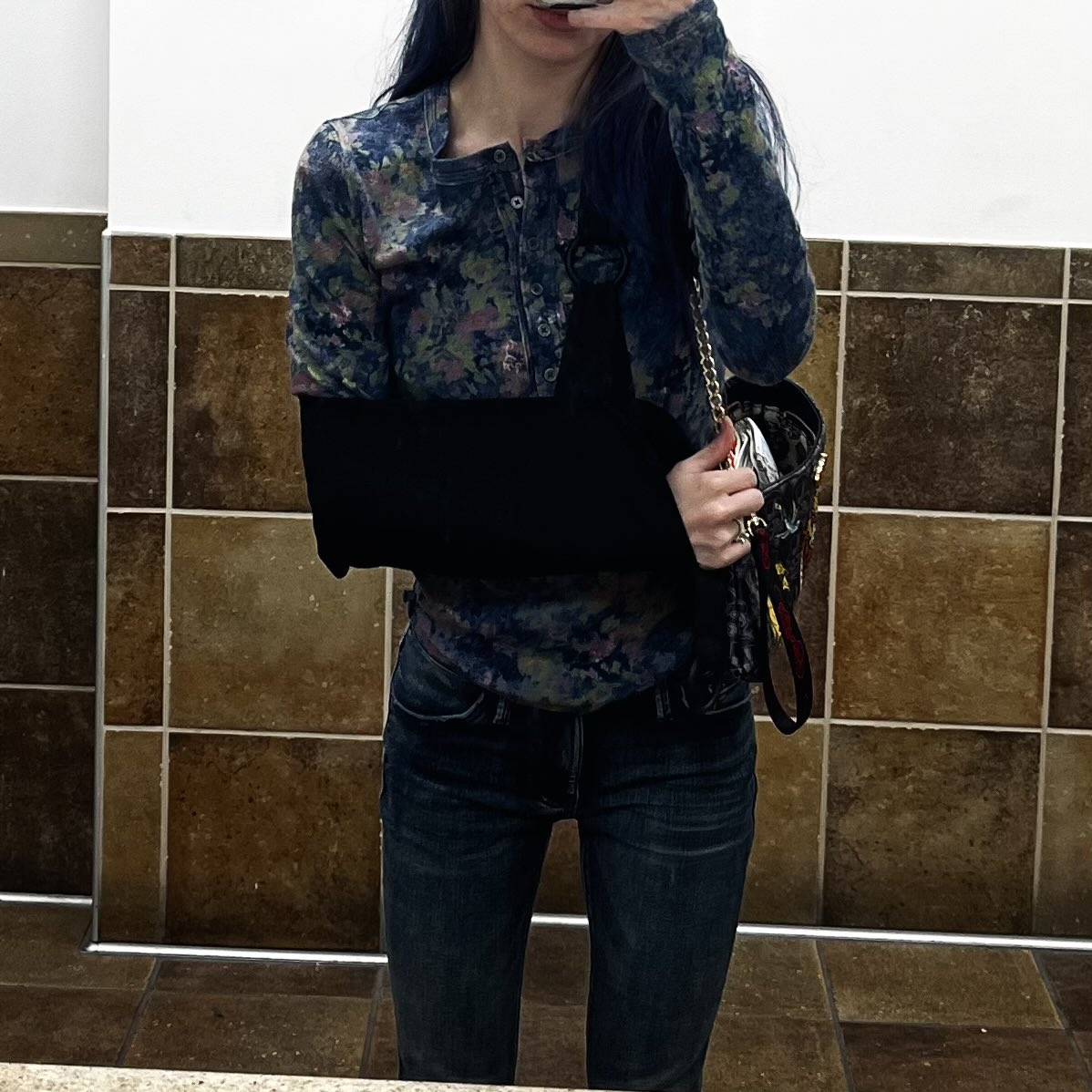 ahshael's tweet photo. bmi/weight guess? 😭 don’t gas me i feel CRAZY #edrtwt #edtwtㅤ https://t.co/0JRIObdPaI