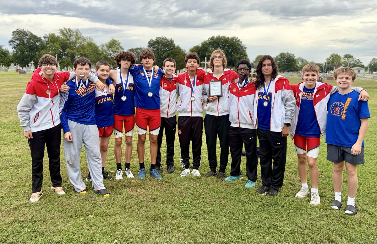 RoxanaAthletics's tweet photo. Amazing day at the Freeburg Invite with a total of 18 PRs!

Our Varsity Boys brought home a plaque placing 3rd with every runner medaling: Noah Crump (3rd), Easton Johnston (14th), Rylan Bisby (19th), Conrad Heigert (27th), Chrishawn Sewell (43rd), & Joshua Ervin (48th). 

Our Varsity Girls placed 6th with Gianna Stassi (4th), Elizabeth Clouse (27th), & Savannah Cline (39th) earning medals.

JV Boys earned a plaque placing 2nd overall with Conner Price (7th), Colt Doyle (13th), Eimaj Murrell (16th), Alessandro Vazquez (18th), Jordin Akileh (19th), & Angel Santiago (20th) medaling.

@RHS_Shells @AMiller31