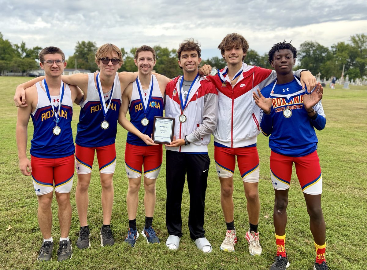 RoxanaAthletics's tweet photo. Amazing day at the Freeburg Invite with a total of 18 PRs!

Our Varsity Boys brought home a plaque placing 3rd with every runner medaling: Noah Crump (3rd), Easton Johnston (14th), Rylan Bisby (19th), Conrad Heigert (27th), Chrishawn Sewell (43rd), & Joshua Ervin (48th). 

Our Varsity Girls placed 6th with Gianna Stassi (4th), Elizabeth Clouse (27th), & Savannah Cline (39th) earning medals.

JV Boys earned a plaque placing 2nd overall with Conner Price (7th), Colt Doyle (13th), Eimaj Murrell (16th), Alessandro Vazquez (18th), Jordin Akileh (19th), & Angel Santiago (20th) medaling.

@RHS_Shells @AMiller31