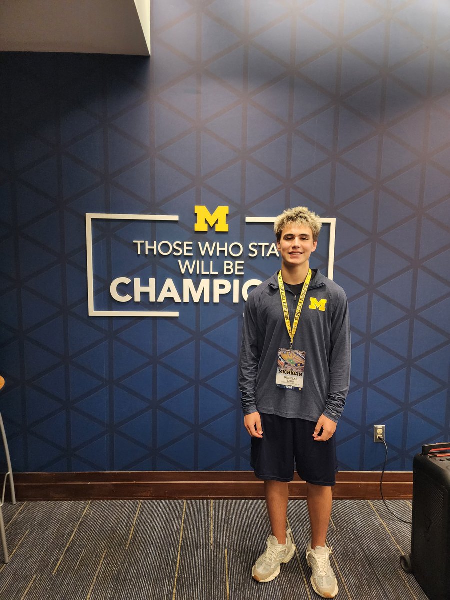 itsnicklobo's tweet photo. Amazing gameday visit with @UMichFootball yesterday.   Thanks again @19Bellamy and @DB_CoachCoombs 
 Looking forward to continuing my relationship at Michigan. Go Blue ! @Chris_Sailer @MIexposure @TheD_Zone @DCDS_FB @AshtonAikens @RisingStars6 @HKA_Tanalski @allentrieu https://t.co/k0oNLgo2y1