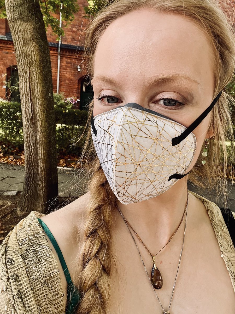 CarnivoraCC's tweet photo. Do I think I’m convincing others with my masked selfies to start masking again?

No. I’m not delusional.

Do I think that representation still matters &amp; hopefully normalises masking? Yes.

Do I hope it is helping others to feel seen &amp; more confident about their own masking? Yes! https://t.co/XS3VoqNuE9