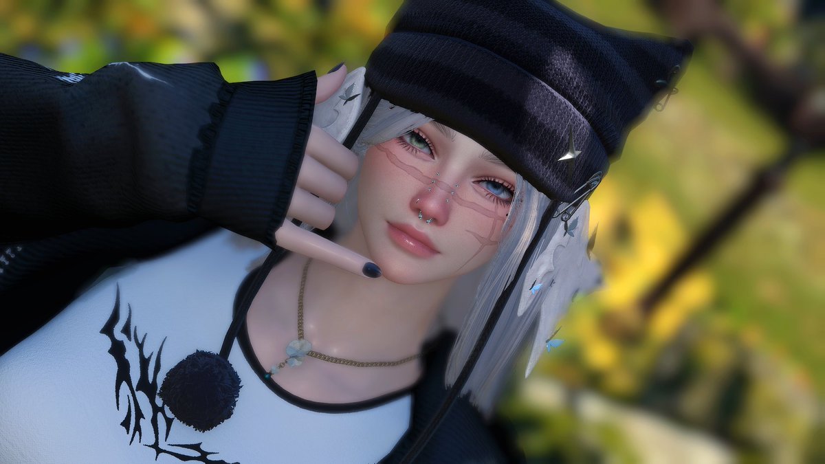 NemSuzuXIV's tweet photo. Boy, you know I miss you, I just wanna kiss you
But I can't right now
So, baby, kiss me through the phone 🤍💋
#GPOSER #GPOSE https://t.co/chssLqSyaa