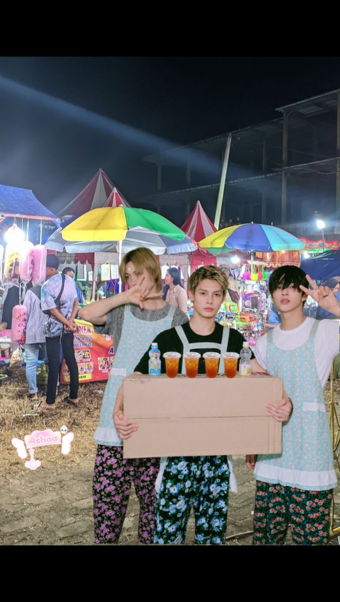 4ashaa_'s tweet photo. jgn lupa larisin minumannya gusy🥹🥹 https://t.co/qNq1sv8ELP
