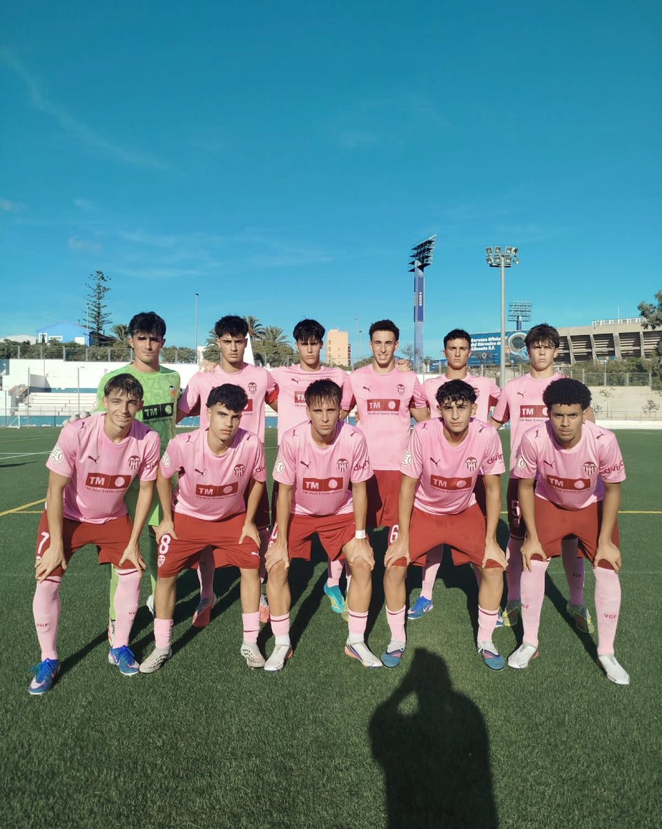 Academia_VCF's tweet photo. 🦇 RESULTADOS 🦇 

1️⃣ Hércules CF
4️⃣ #VCFJuvenil🅱️

⚽️ Iván Blas, Andreas, Alex Martínez y Joan

📝 JOR 4 | Liga Nacional Juvenil https://t.co/MUg1XTydPs