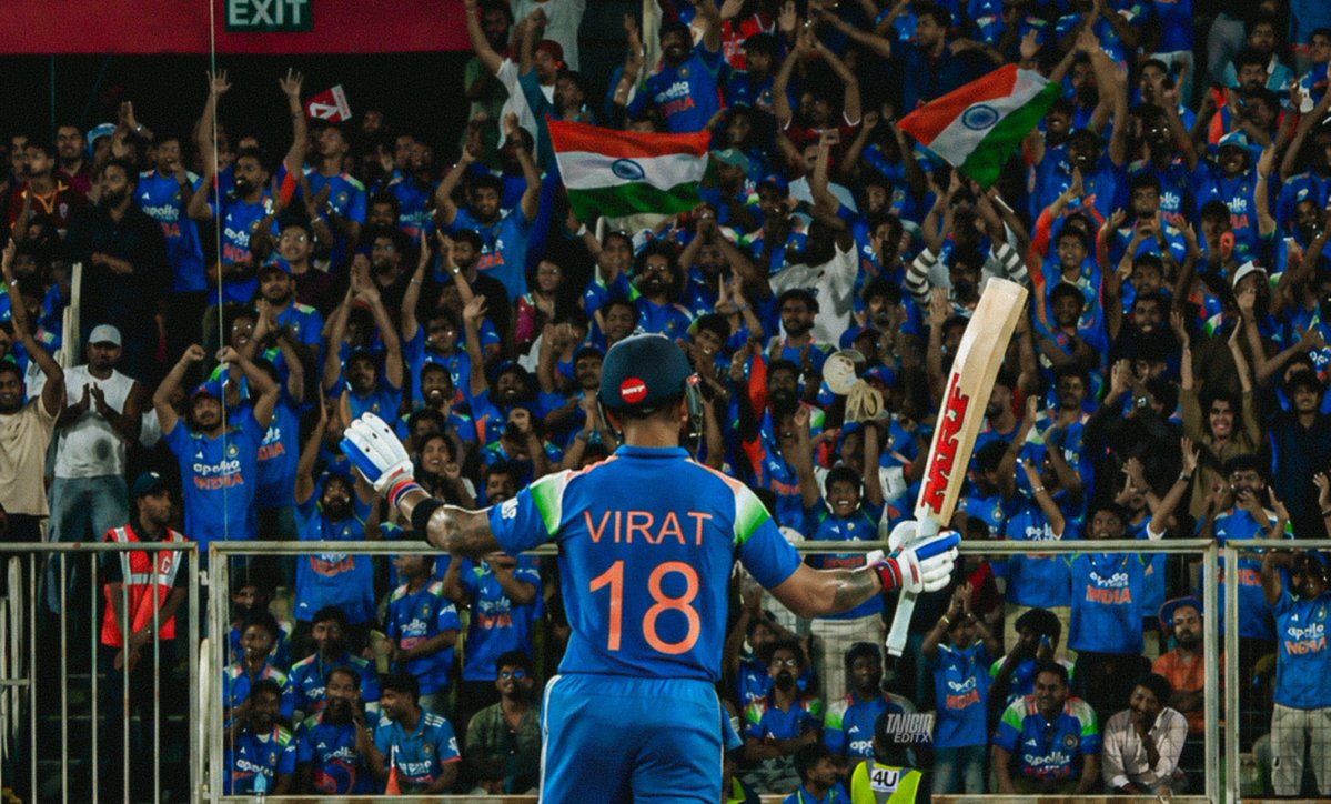 Shebas_10dulkar's tweet photo. 133* off 86 v SL (154.65 SR)
100* off 52 v AUS (192.30 SR)
115* off 66 v AUS (174.24 SR)
139* off 88 v WI (157.95 SR) Today*

Most ODI Centuries with 150+ SR in Chases

9 times - India 
5 times - Pakistan 
4 times - 𝗩𝗶𝗿𝗮𝘁 𝗞𝗼𝗵𝗹𝗶*
3 times - Australia 
3 times - England 
3 times - Southafrica 
2 times - Srilanka 
2 times - Newzealand 
2 times - Westindies 
1 time - Bangladesh 
1 time - Zimbabwe 

This is just unreal 🥶👑