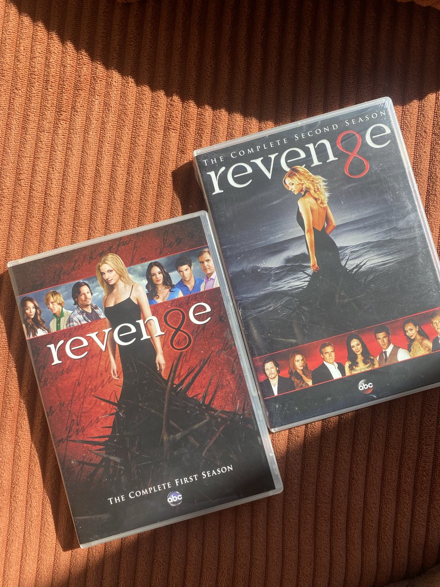 Camron2u's tweet photo. @WelingtonOnAir Watched the show once and immediately bought physical copies. I rewatch every year! https://t.co/HJtzDrXWH1