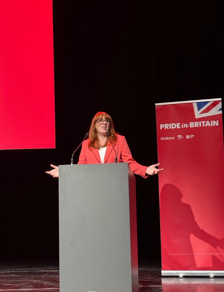 LGA_Labour's tweet photo. Huge thanks to everyone who came to our rally for local government. So good to hear from so many excellent speakers, 💪🌹 #Lab26  @AngelaRayner @_petermason @JimfromOldham @FloEshalomi @BellaSankey @shah_arooj @vincemaple @Eamonn_OB @4Hussain @elledodd @bevcraig https://t.co/iJsCFx6opj