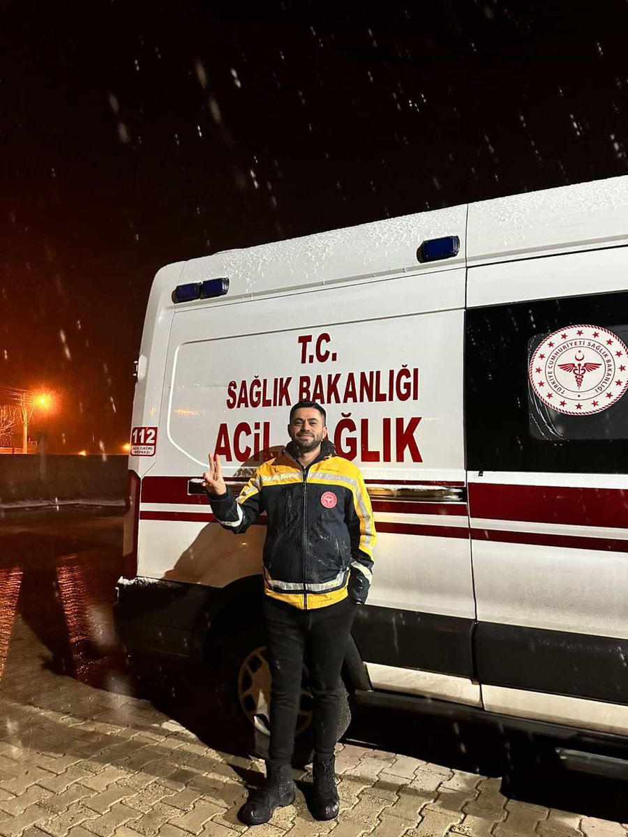 Armondes47's tweet photo. @halimelinko Gözümü kapatıp Karıştırdıktan sonra önüme gelen😂😂 https://t.co/0nLTbZsPmr