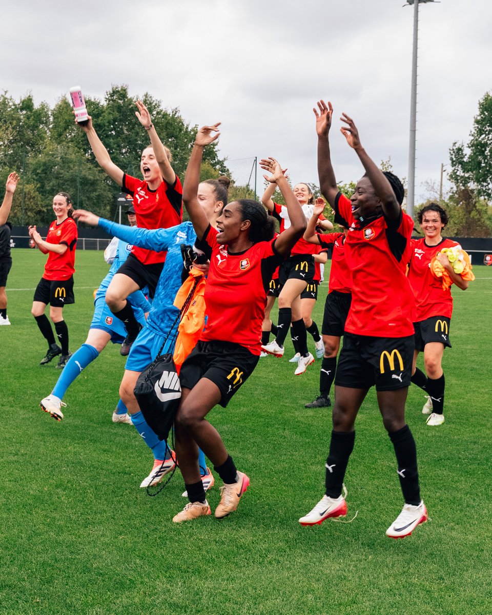staderennais's tweet photo. Succès 𝗥𝗘𝗡𝗩𝗘𝗥𝗦𝗔𝗡𝗧 🔥

Menée 4 à 0 à vingt minutes du terme, l’équipe féminine Rouge et Noir s’est finalement imposée 5-4 face à Caen 🤯

𝟯/𝟯, la série continue 🔝 https://t.co/J79MPmc8yZ