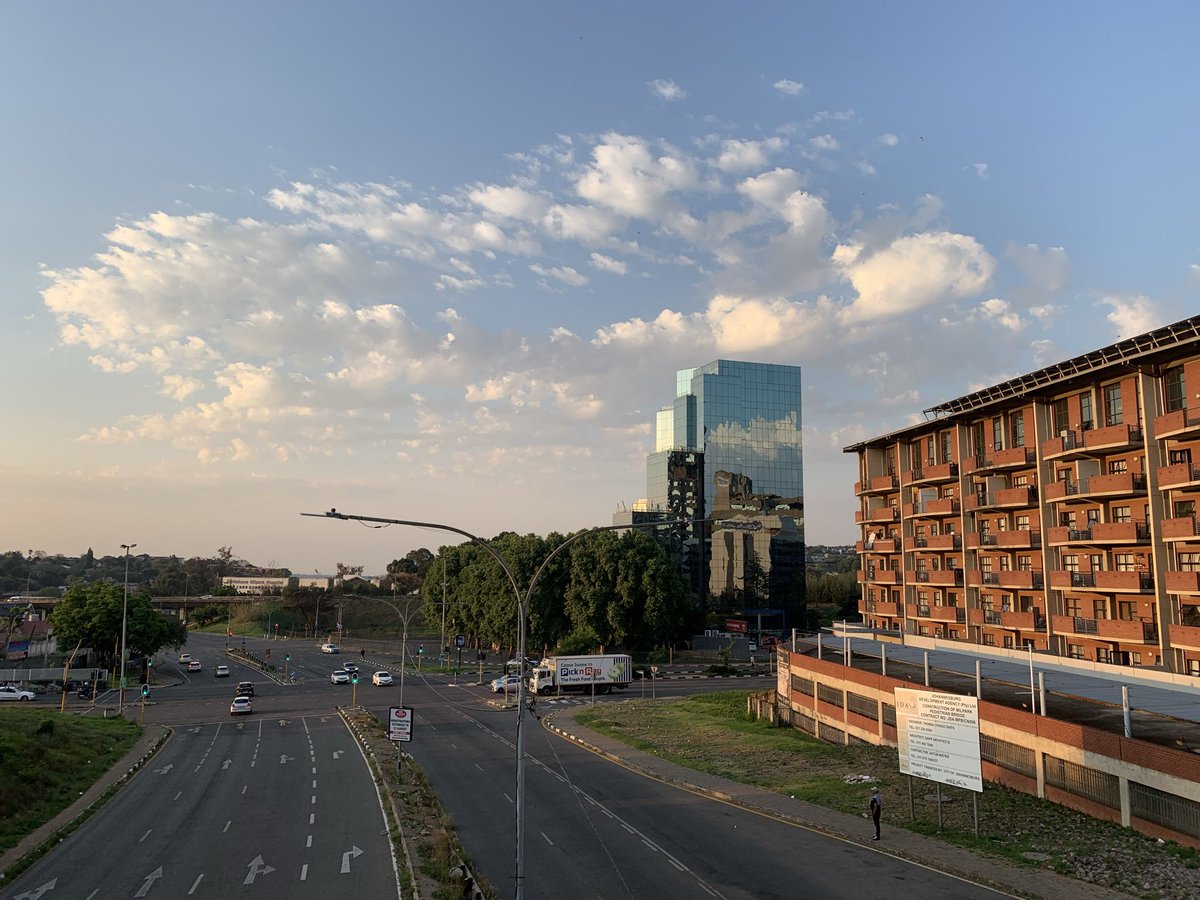 AJOpperman's tweet photo. Johannesburg op ‘n Sondagmiddag. https://t.co/kGkNr8VEiW