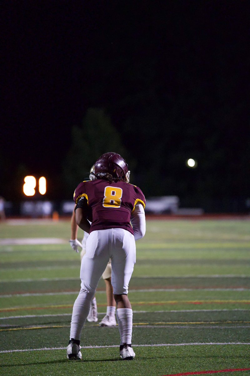 thekalebDmoore's tweet photo. few pics from friday nights game https://t.co/f7hb7qE5Is