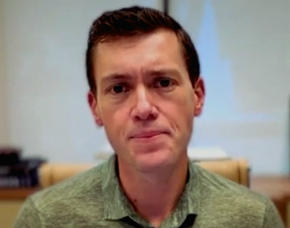 Roshan_Rinaldi's tweet photo. This is Garrett Langley, the CEO of Flock Surveillance Cameras. 

Please DO NOT REPOST HIS IMAGE, because while his company wants to photograph you wherever you go,... and digitally store everything you do,... they themselves do not want to be photographed,... because they value their privacy.