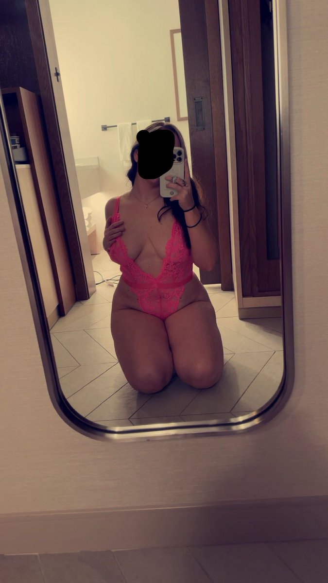 trewey33's tweet photo. Cucks too small to fuck his girls fat ass #cuck #thick #pawg #webslut #exposed #ass #builtforbbc #bbcslut https://t.co/zxDJQ8Bnoq