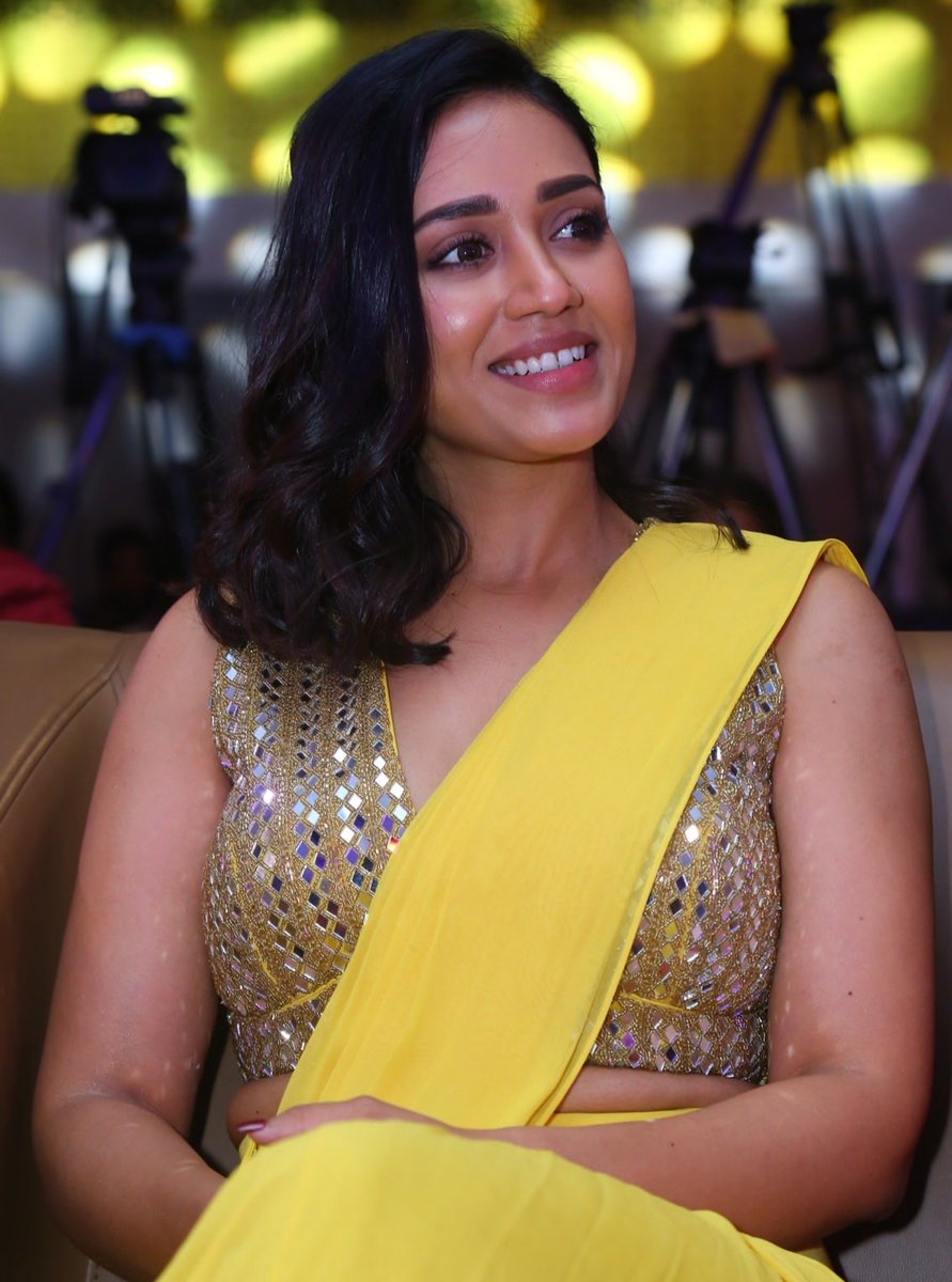 wvmediaa's tweet photo. Nivetha Pethuraj at the Adarsha Kutumbam House No.47 - AK 47 Movie Narayanamma Song Launch Event ✨💛/1

#Nivetha #NivethaPethuraj https://t.co/fwuNVXy9o1