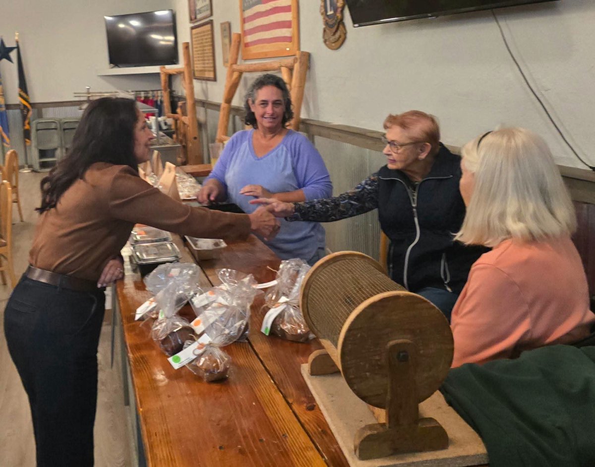 LisaDemuthMN's tweet photo. I had a great time this morning visiting with the Brainerd American Legion Post 255 during their Commander's Breakfast and Auxiliary bake sale. Thank you to the veterans and auxiliary members for inviting me. 

Our American Legion and VFW posts across Minnesota are an amazing asset to each of their communities.
