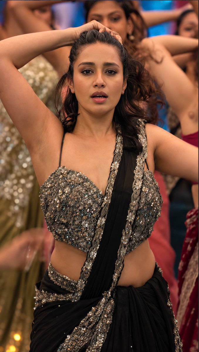i_facelove's tweet photo. Nivetha Pethuraj 🥵🔥 https://t.co/Mdds69mrr8