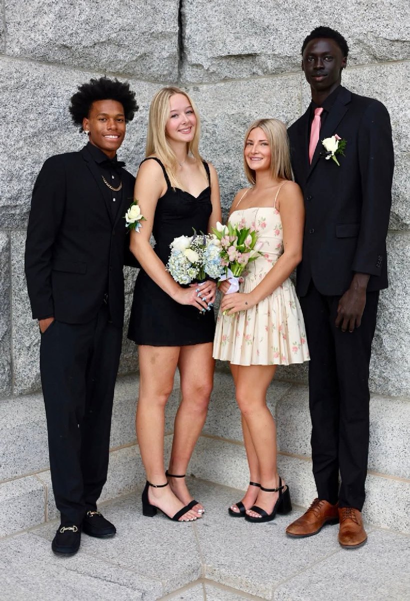 oelma__'s tweet photo. Every fathers worst nightmare https://t.co/005LrFREYr