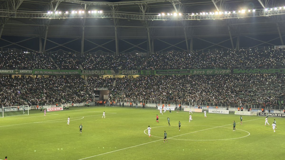 yvzslmkctr's tweet photo. 📍Sakarya Atatürk Stadyumu

Kütahyaspor 0
Sakaryaspor 2 

Sakaryaspor’u tebrik ederim.

@Kutahyasporfk 
@Sakaryaspor https://t.co/9DQcBPIEFj