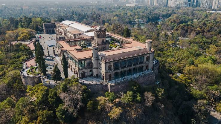 ls_galeria's tweet photo. Hoy conmemoramos la apertura del Museo Nacional de Historia, Castillo de Chapultepec, inaugurado el 27 de septiembre de 1944

Un espacio que resguarda parte esencial de la memoria histórica y artística de México🇲🇽

#MuseoNacionalDeHistoria #CastilloDeChapultepec https://t.co/YQyvVcitoh