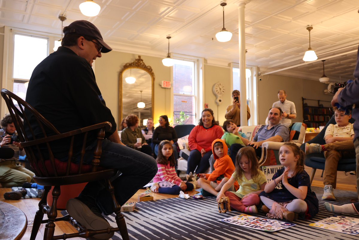 TroyJackson207's tweet photo. We launched our Families for Troy coalition this morning with some of our cutest constituents 🧸🛻🎨 https://t.co/fZiGxK3qHB