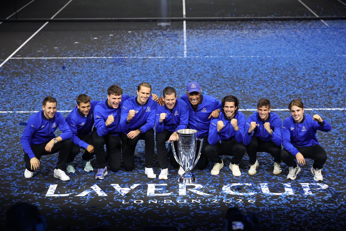 carlosalcaraz's tweet photo. Europe take the cup! 🏆🇪🇺 Congrats to everyone and great work by the team! 🙌🏻 An amazing week as always! 💙 Vamos! @LaverCup https://t.co/AbktdMOBHZ