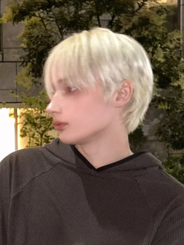 ningkaifolder's tweet photo. kai's hair grows so fast https://t.co/xaGF1zPhxG