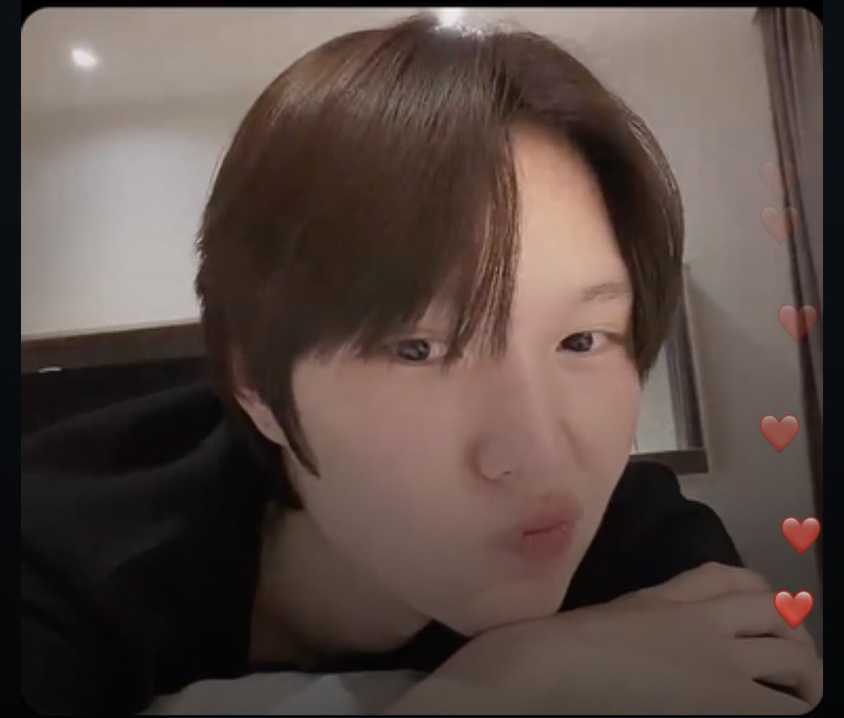 unnnuna's tweet photo. หลงรักคนมีเจ้าของ แอบมองอยู่ทุกวัน https://t.co/JF6DTY6PgH