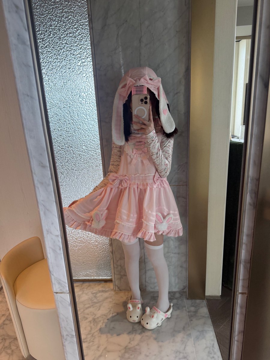 Euillllli's tweet photo. 老公打工我打老公 https://t.co/GHe1V056as