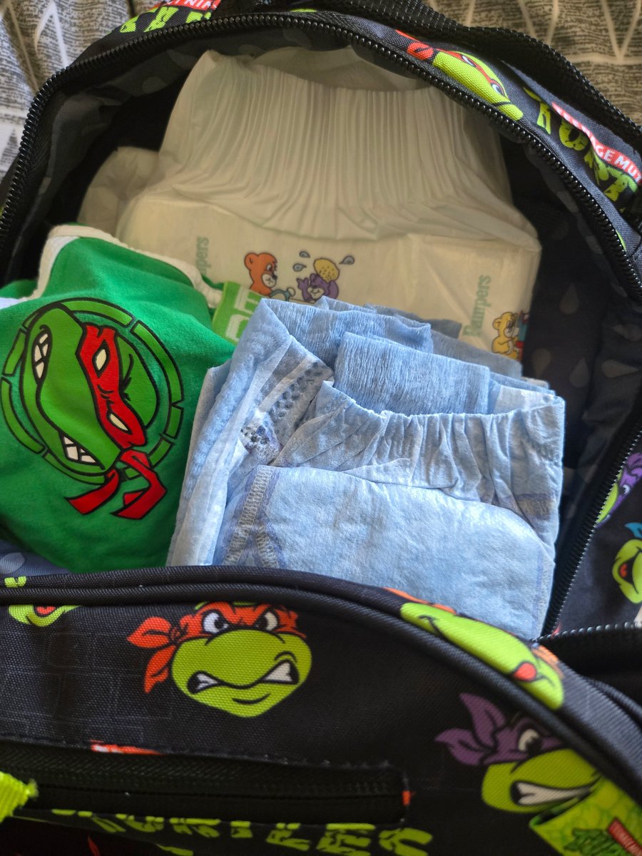 abdl_mikey's tweet photo. Trying out Halloween costume ideas.

Is "90s kid who's excited to start preschool but a little nervous about daddy taking him in with extra pull-ups and a naptime diaper" too on the nose? https://t.co/PfqDDTExU6