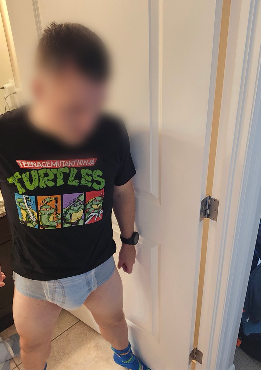 abdl_mikey's tweet photo. Trying out Halloween costume ideas.

Is "90s kid who's excited to start preschool but a little nervous about daddy taking him in with extra pull-ups and a naptime diaper" too on the nose? https://t.co/PfqDDTExU6
