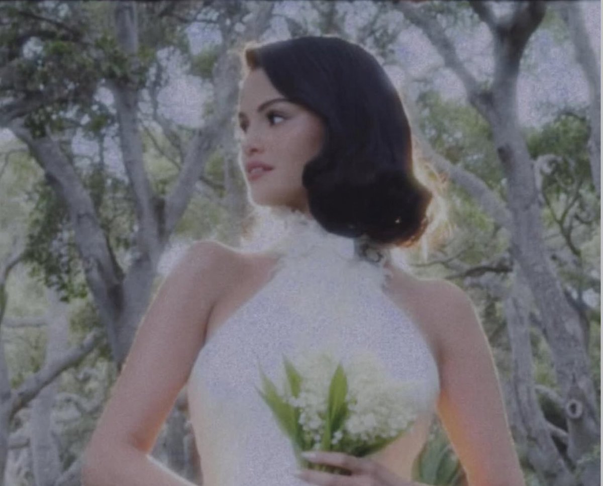 sgxlhz's tweet photo. Para mi Benny Blanco siempre sera el hombre mas afortunado, por que casarte con la misma Selena Gomez es lo mejor que te puede pasar en la vida https://t.co/mjl7yvIWhV