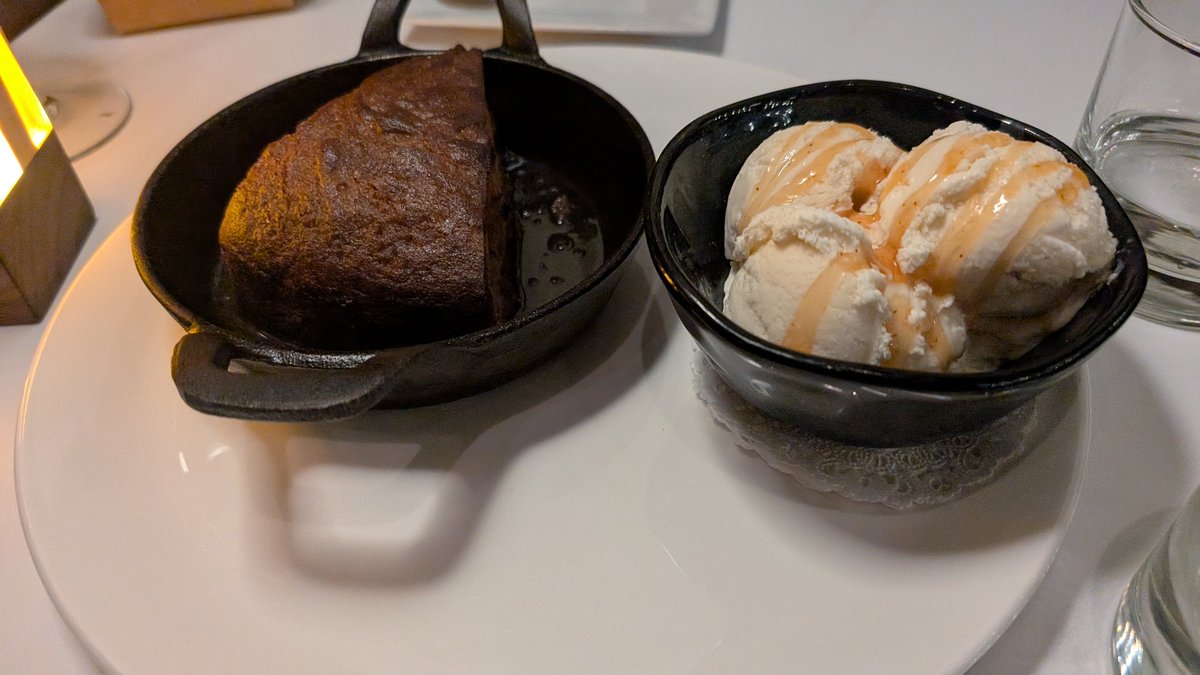 LongHare_'s tweet photo. best birthday ever 🥹 https://t.co/TpkNH4o11F