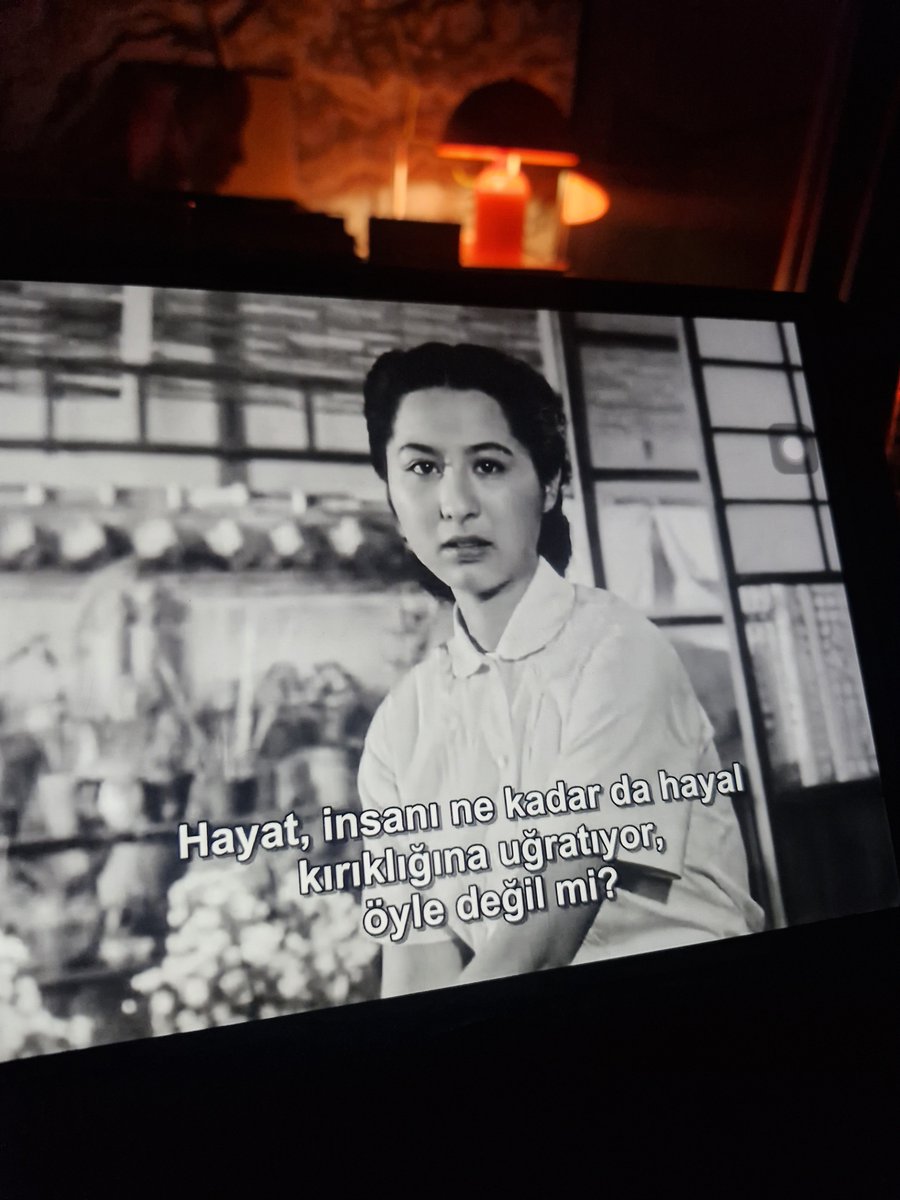 jesuisbasak's tweet photo. Yasujiro Ozu https://t.co/jh6NxokjWA