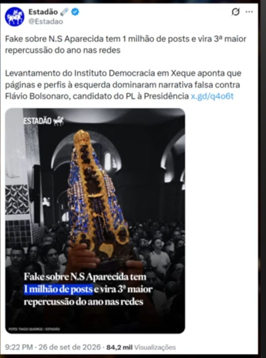 DOCENTEMONTEIRO's tweet photo. A esquerda não debate fé.  
Ela zomba dela.

Começou no horário nobre: jornalista soltou a fake de que queriam derrubar Nossa Senhora Aparecida como padroeira do Brasil  
Depois veio o rebanho de influenciadores.  
Agora o ministro do STF  Libera a mentira — não porque seja verdade, mas porque calá-la “fere a liberdade”.

Liberdade para atacar a padroeira.  
Liberdade para o humorista chamar a família de quem ele odeia de miliciana sem nomear.  
Liberdade para o ator de esquerda dizer que a Igreja Católica “sempre foi aliada ao fascismo”.

A essência não mente:  
esquerda ateia, esquerda internacionalista, esquerda que trata o católico brasileiro como massa atrasada e que manipula os menos atentos.
E conta com duas muletas: artista sem honestidade e juiz militante.

Flávio negou.  
A lei da padroeira existe desde 1980.  
O “debate” nasceu de um Projeto em 2007 foi rejeitado e arquivado.

Em 2026 virou arma de campanha e manipulação criminosa 

Quando a mentira favorece o PT e a esquerda vira liberdade de expressão.  

Quando a fé do povo favorece a esquerda, vira “ o que não se pode proibir, mesmo sendo fake news e desordem informacional”.

12 de outubro está aí.  
Eles atacam a santa.  
O STF sustenta a farsa.

O católico que ainda acredita que isso é coincidência  
já entregou a fé no altar da militância.

#NossaSenhoraAparecida #FlavioBolsonaro #STF #Dino #FakeNews