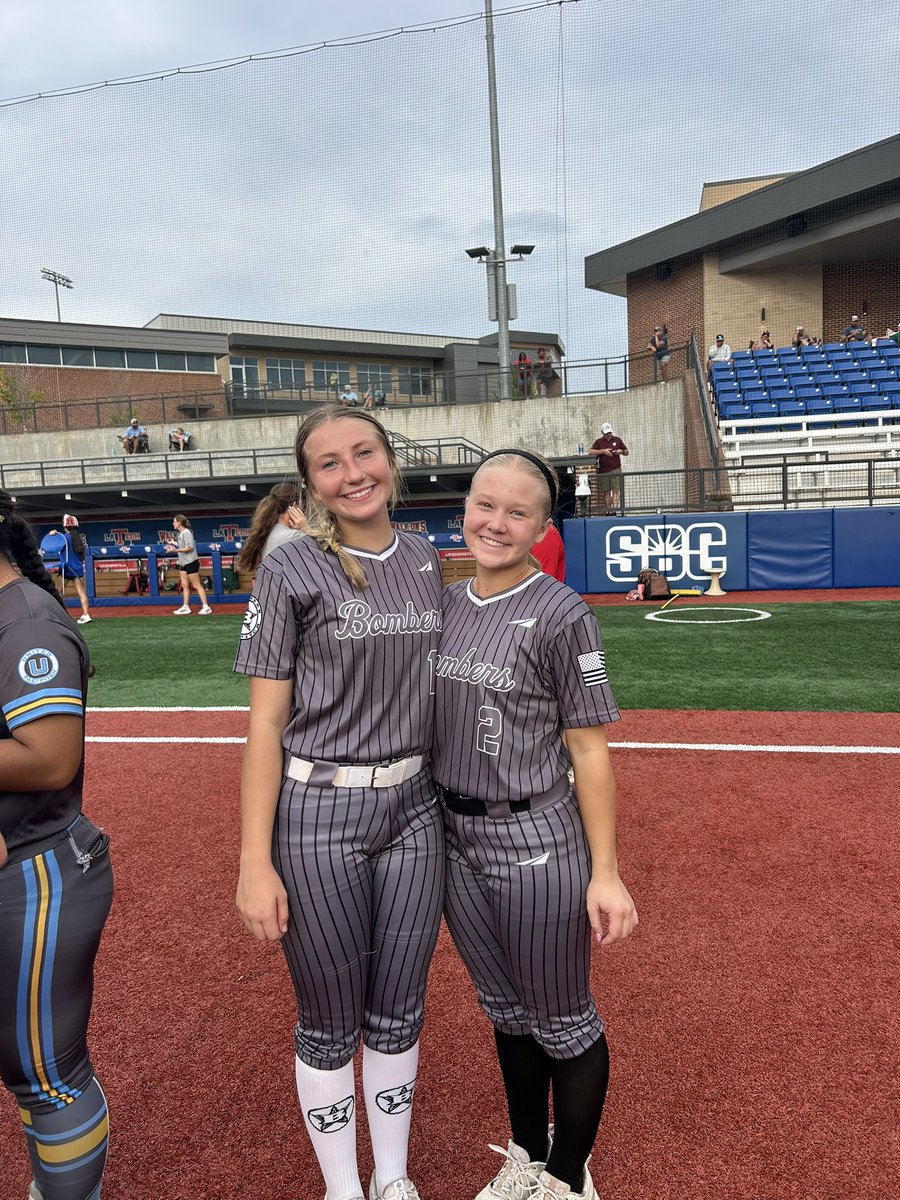 alantrip2029's tweet photo. So thankful for @LATechSB for putting on a great camp!! I learned so much from the coaches, and can’t wait to come back for hitting under the lights!! ❤️💙
@LABombersNob @la_techSBCoachT 
@TKrobetzky @madiegreen27 @LATechSB_Cohen @GeauxPrepsLA @D1Softball @TOP_D1RECRUITS @BelinsonMatt