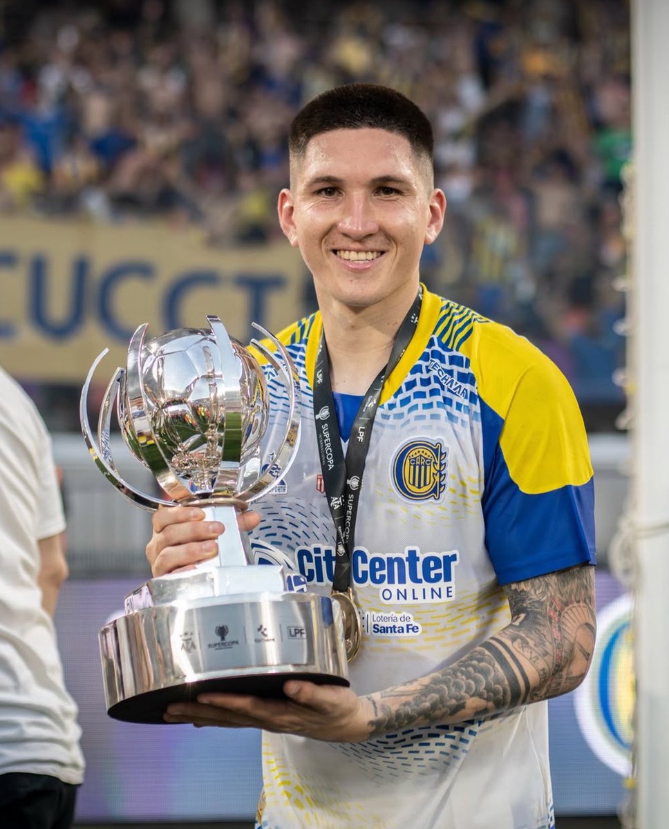 Gozzossj's tweet photo. Si Franco Ibarra opina, estoy de acuerdo.
Si Franco Ibarra habla, yo escucho.
Si Franco Ibarra tiene 100 fans, soy uno de ellos.
Si Franco Ibarra tiene un fan, yo soy ese fan.
Si Franco Ibarra no tiene fans, es porque no existo. https://t.co/Dl2unuuiwz