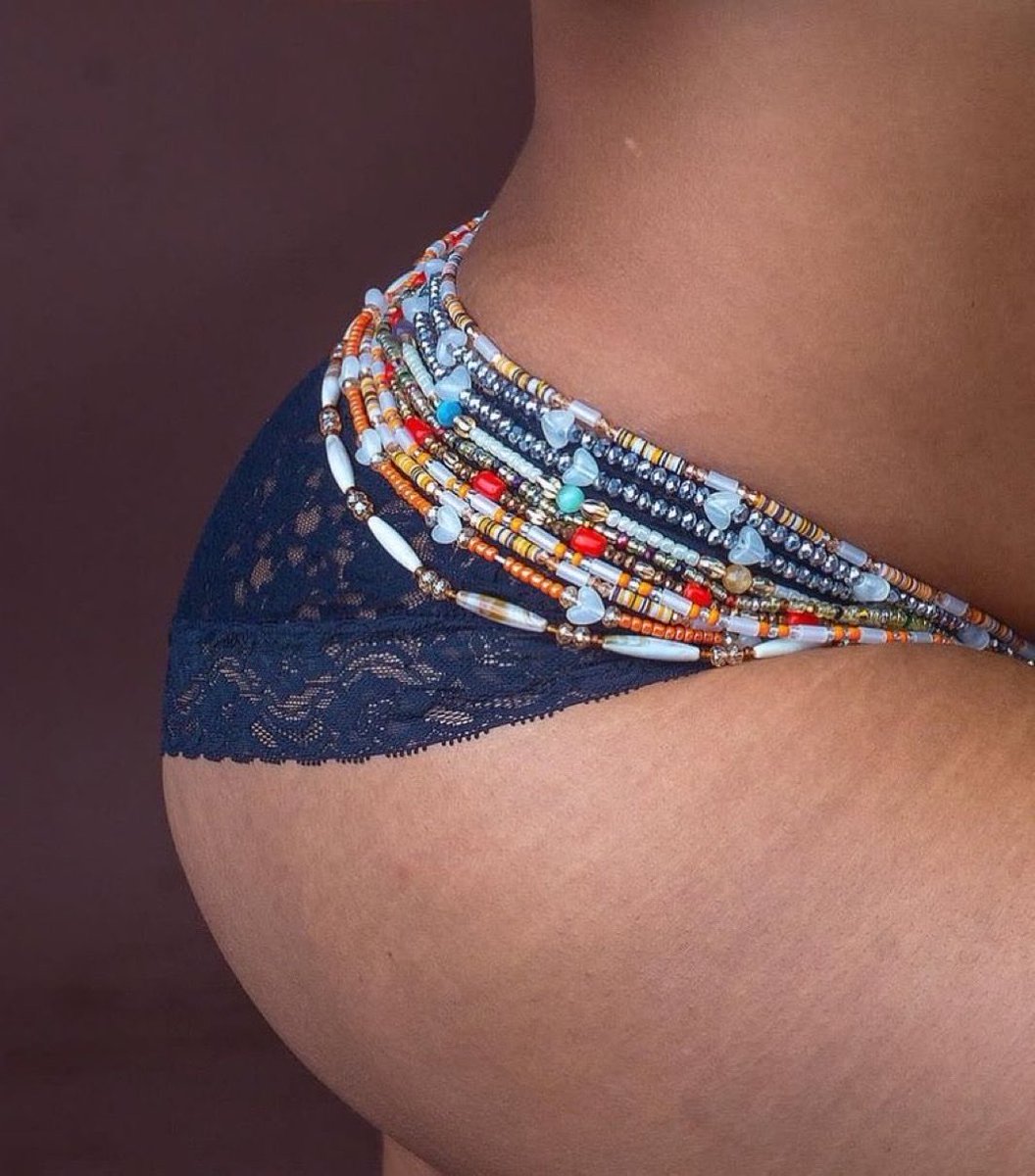 theyfwoc's tweet photo. Bro to Bro, which one do you find attractive?

Waist bead                     Or                   Leg chain https://t.co/QJyHQJzQY4