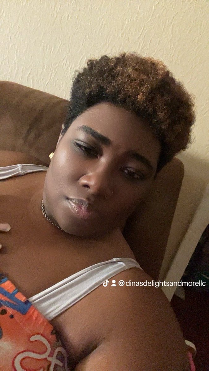 DeanDash768367's tweet photo. I told him it’s fall season catch me 🥴😏🥰♒️🦾🫶🏾🤣🤣 Mz. Cutie 🥰 Pie Humble https://t.co/PZ1fNLX4ps