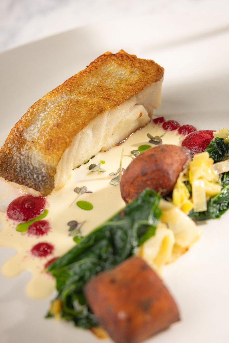 TheRedBank's tweet photo. Fillet of Cod
Prawn Gnocchi, Beetroot Pesto, Sautéed Leeks and Kale, Leek Beurre Blanc
#tasteleitrim #Enjoyleitrim #michelinguide https://t.co/eya2CgccFy
