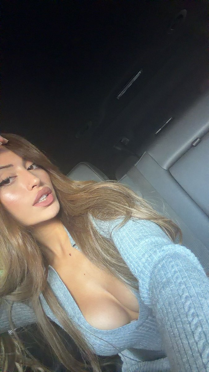 woahehcico's tweet photo. honey hair https://t.co/c039uR5zVw