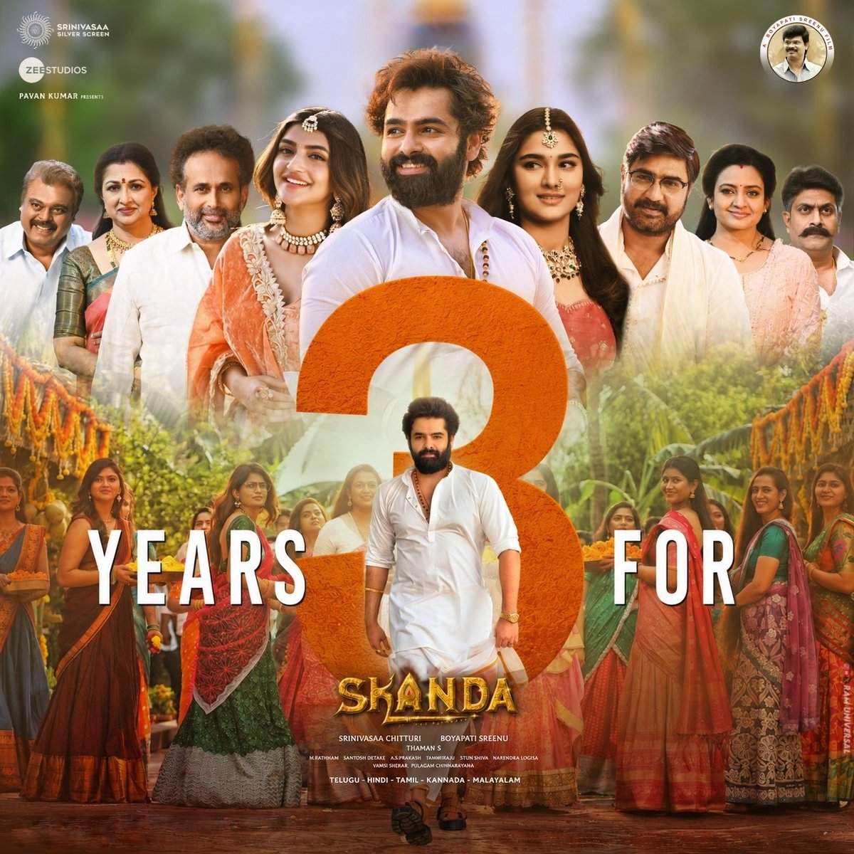 RamUniversal1's tweet photo. 🔥 MASS • POWER • RAMPAGE 🔥

Energetic Star @ramsayz in his explosive mass avatar, backed by #BoyapatiSreenu’s high-voltage direction — a full-on commercial feast! 🔥⚡

#3YearForSkanda ❤️‍🔥
Pure RAMmass. Pure RAMpage. 💪🏻🔥

#RAmPOthineni #RAPO23 #Skanda #RAPO https://t.co/wHbi972Urx