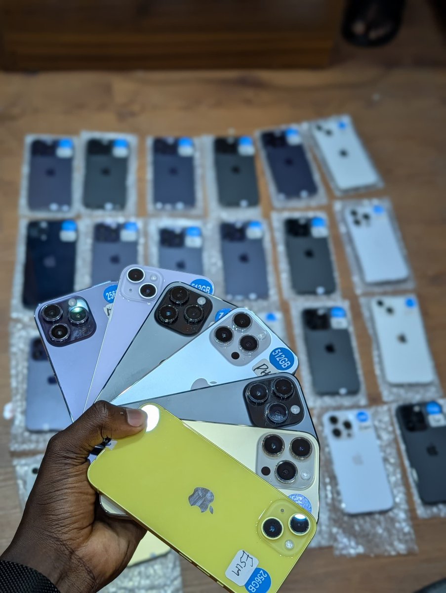 ITgadgetsng's tweet photo. *Very Clean iPhone 14 Series Available ✨*

ESIM 
iphone 14 256Gb- ₦535,000
IPhone 14 Plus 512Gb-685,000
iPhone 14 Pro 256Gb- ₦735,000
iPhone 14 Pro 512Gb- ₦800,000
iPhone 14 Pro 1TB- ₦840,000
iPhone 14 Pro Max 512Gb- ₦820,000 https://t.co/1bpRco4Ky6