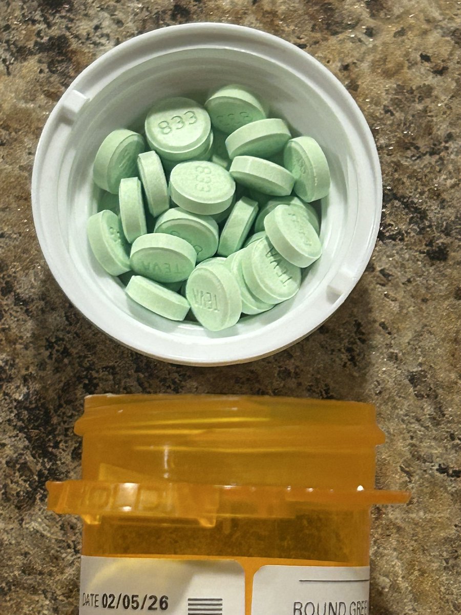 Buggexotics's tweet photo. Couple snacks fa dinner😋. #pills #drug #drugtwt #geeker #wellness https://t.co/XCiieRM2jU